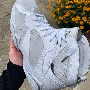 Size 13 white Jordan’s no damage